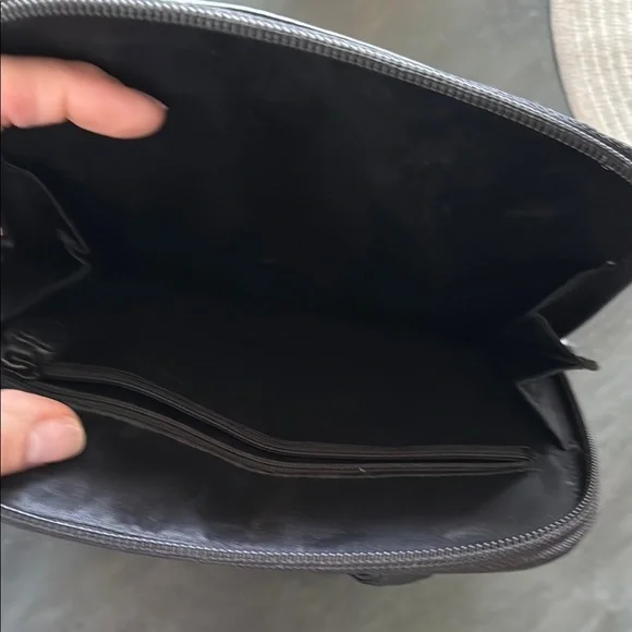 Brighton Black Croc-Embossed purse - Picture 9 of 12